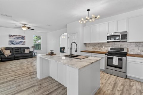 Casa en venta en Minneola, Florida, 4 dormitorios, 265.89 m2 № 2106135 - foto 21