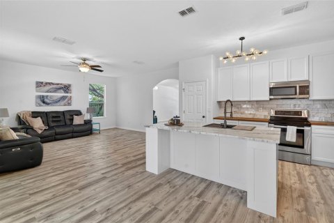 Casa en venta en Minneola, Florida, 4 dormitorios, 265.89 m2 № 2106135 - foto 20
