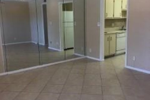 Copropriété à louer à Pompano Beach, Floride: 1 chambre, 61.5 m2 № 2341390 - photo 5