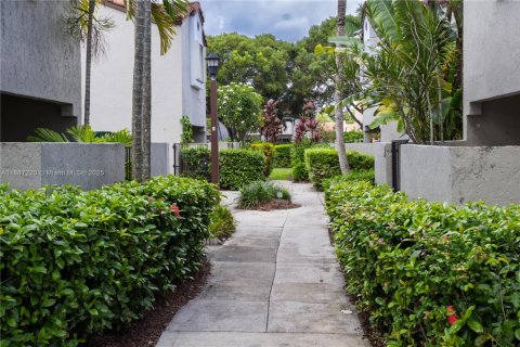 Adosado en venta en Miami, Florida, 2 dormitorios, 100.15 m2 № 1938556 - foto 3