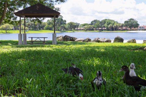 Adosado en venta en Miami, Florida, 2 dormitorios, 100.15 m2 № 1938556 - foto 29