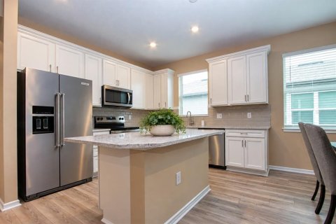 House in Parrish, Florida 2 bedrooms, 145.21 sq.m. № 2396177 - photo 14