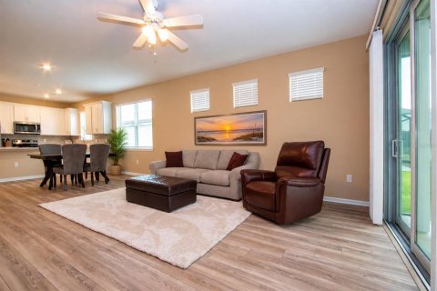 House in Parrish, Florida 2 bedrooms, 145.21 sq.m. № 2396177 - photo 19