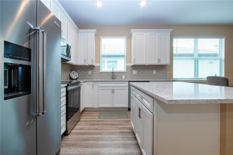 House in Parrish, Florida 2 bedrooms, 145.21 sq.m. № 2396177 - photo 12