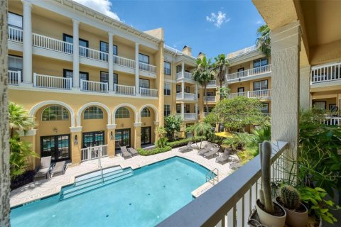 Condo in Orlando, Florida, 2 bedrooms  № 1793233 - photo 17