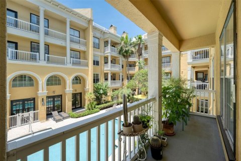 Condo in Orlando, Florida, 2 bedrooms  № 1793233 - photo 18