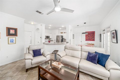 Condo in Orlando, Florida, 2 bedrooms  № 1793233 - photo 3