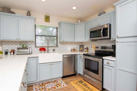 House in Dunedin, Florida 3 bedrooms, 103.86 sq.m. № 1793745 - photo 6