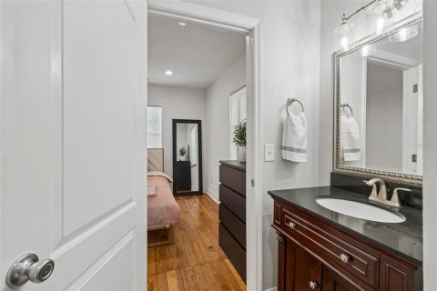 Casa en venta en Tampa, Florida, 3 dormitorios, 107.95 m2 № 2145412 - foto 27