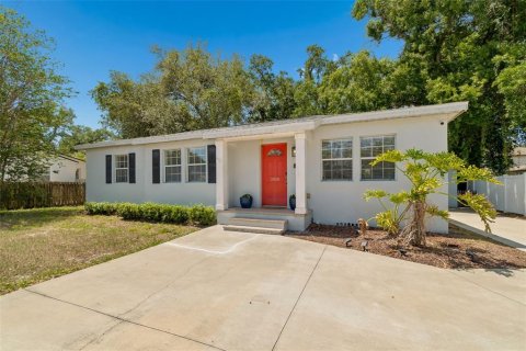 Casa en Tampa, Florida 3 dormitorios, 107.95 m2 № 2145412