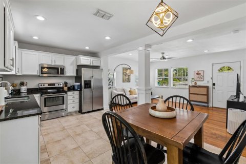 Casa en venta en Tampa, Florida, 3 dormitorios, 107.95 m2 № 2145412 - foto 14