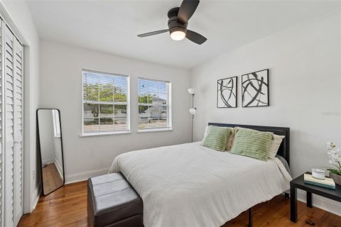 Casa en venta en Tampa, Florida, 3 dormitorios, 107.95 m2 № 2145412 - foto 30