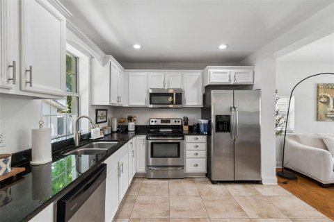 Casa en venta en Tampa, Florida, 3 dormitorios, 107.95 m2 № 2145412 - foto 19