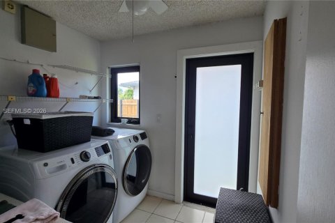 Casa en alquiler en Weston, Florida, 3 dormitorios, 222.59 m2 № 2004014 - foto 16