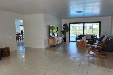 Casa en alquiler en Weston, Florida, 3 dormitorios, 222.59 m2 № 2004014 - foto 3