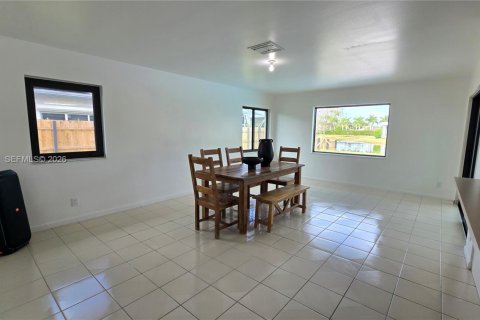 Casa en alquiler en Weston, Florida, 3 dormitorios, 222.59 m2 № 2004014 - foto 8