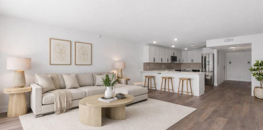 Condo in Pompano Beach, Florida, 3 bedrooms № 2175966