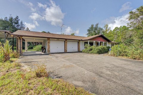 Casa en Dunnellon, Florida 3 dormitorios, 185.8 m2 № 2370917