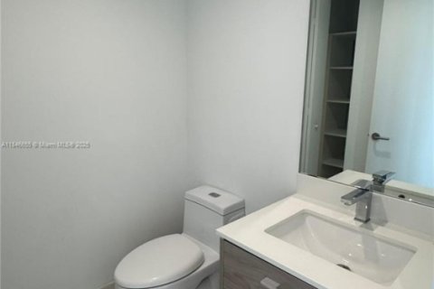 Condo in Miami, Florida, 3 bedrooms  № 1849186 - photo 5
