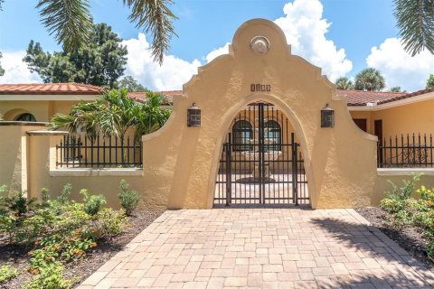 Casa en alquiler en Saint Petersburg, Florida, 4 dormitorios, 300.17 m2 № 2290726 - foto 4