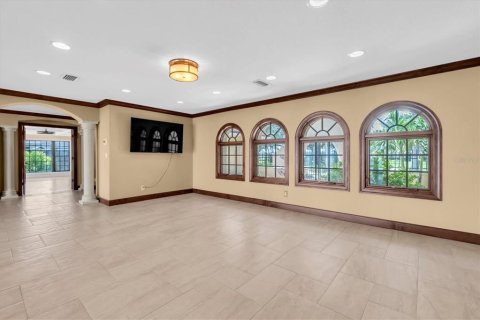 Casa en alquiler en Saint Petersburg, Florida, 4 dormitorios, 300.17 m2 № 2290726 - foto 10