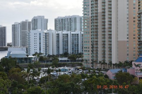 Condominio en alquiler en Aventura, Florida, 2 dormitorios, 98.66 m2 № 1972951 - foto 25