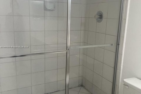 Condominio en alquiler en Aventura, Florida, 2 dormitorios, 98.66 m2 № 1972951 - foto 23