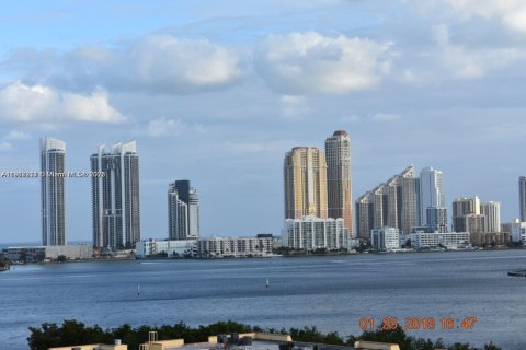 Condominio en alquiler en Aventura, Florida, 2 dormitorios, 98.66 m2 № 1972951 - foto 26
