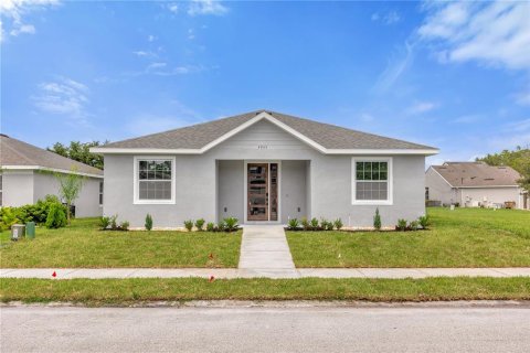 Casa en alquiler en Kissimmee, Florida, 4 dormitorios, 191.38 m2 № 1834622 - foto 1
