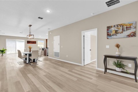 Casa en alquiler en Kissimmee, Florida, 4 dormitorios, 191.38 m2 № 1834622 - foto 7