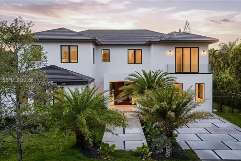 Villa ou maison à vendre à Pinecrest, Floride: 6 chambres, 635.54 m2 № 2317611 - photo 5