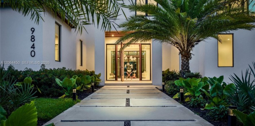 Villa ou maison à Pinecrest, Floride 6 chambres, 635.54 m2 № 2317611
