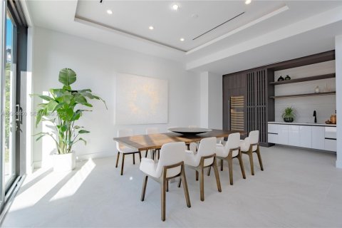 Villa ou maison à vendre à Pinecrest, Floride: 6 chambres, 635.54 m2 № 2317611 - photo 23