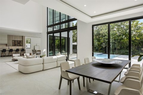 Villa ou maison à vendre à Pinecrest, Floride: 6 chambres, 635.54 m2 № 2317611 - photo 17
