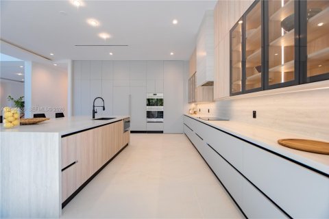 Villa ou maison à vendre à Pinecrest, Floride: 6 chambres, 635.54 m2 № 2317611 - photo 26