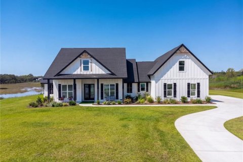 Villa ou maison à Osteen, Floride 4 chambres, 266.54 m2 № 2419589