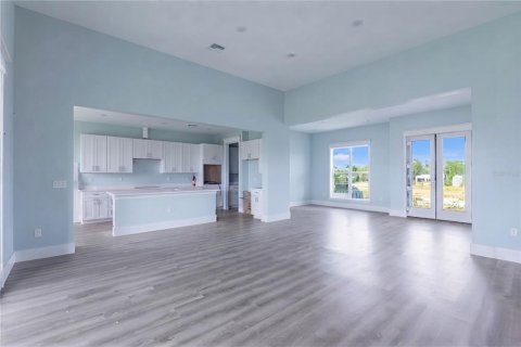Villa ou maison à vendre à Osteen, Floride: 4 chambres, 266.54 m2 № 2419589 - photo 5