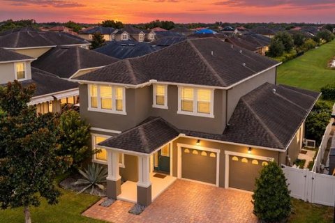 House in Kissimmee, Florida 3 bedrooms, 224.45 sq.m. № 2400393 - photo 8