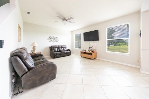 House in Kissimmee, Florida 3 bedrooms, 224.45 sq.m. № 2400393 - photo 19