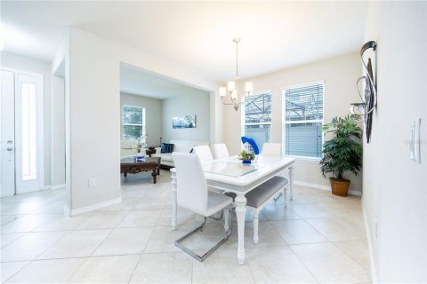 House in Kissimmee, Florida 3 bedrooms, 224.45 sq.m. № 2400393 - photo 13
