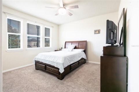 House in Kissimmee, Florida 3 bedrooms, 224.45 sq.m. № 2400393 - photo 26