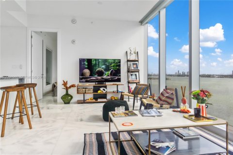 Condo à Miami, Floride, 2 chambres  № 2262939