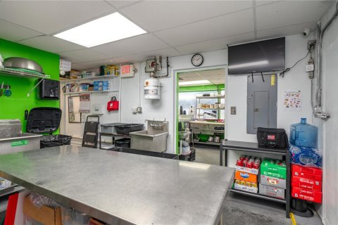 Immobilier commercial à vendre à Lake Wales, Floride: 155.52 m2 № 1910166 - photo 17