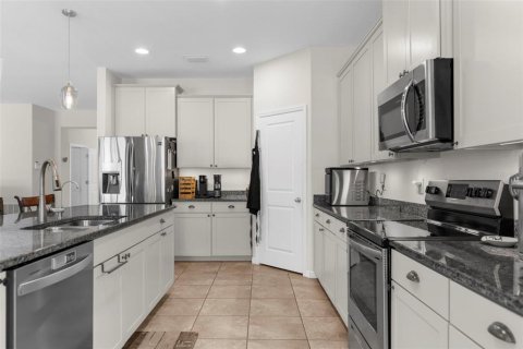 Casa en venta en Spring Hill, Florida, 4 dormitorios, 238.57 m2 № 1898489 - foto 9