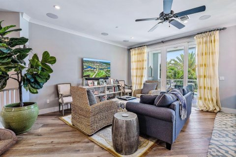 Townhouse in North Palm Beach, Florida 3 bedrooms, 319.31 sq.m. № 2245209 - photo 12