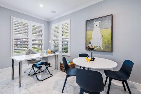 Townhouse in North Palm Beach, Florida 3 bedrooms, 319.31 sq.m. № 2245209 - photo 6