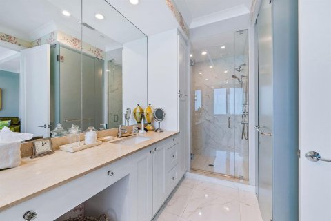 Townhouse in North Palm Beach, Florida 3 bedrooms, 319.31 sq.m. № 2245209 - photo 20