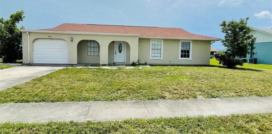 Villa ou maison à Port Charlotte, Floride 3 chambres, 104.05 m2 № 1828629