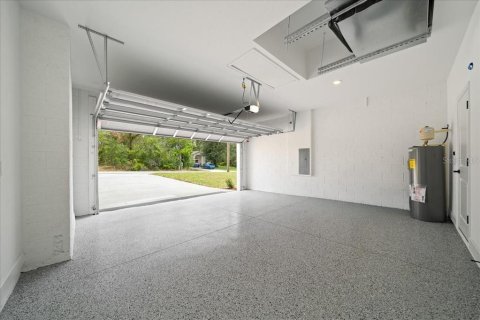 Villa ou maison à vendre à Weeki Wachee, Floride: 4 chambres, 191.47 m2 № 2223350 - photo 27