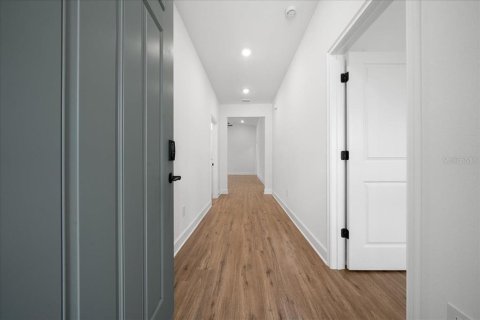 Villa ou maison à vendre à Weeki Wachee, Floride: 4 chambres, 191.47 m2 № 2223350 - photo 3